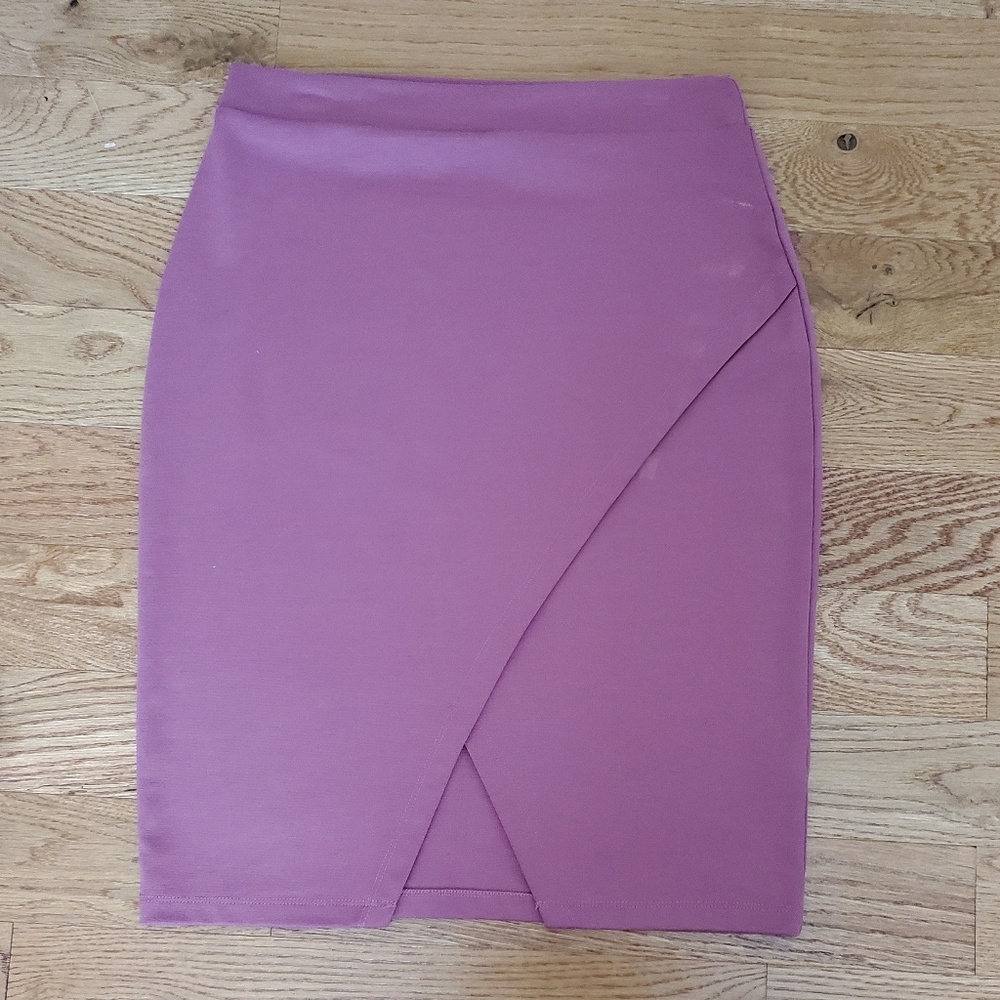Gorgeous pencil skirt